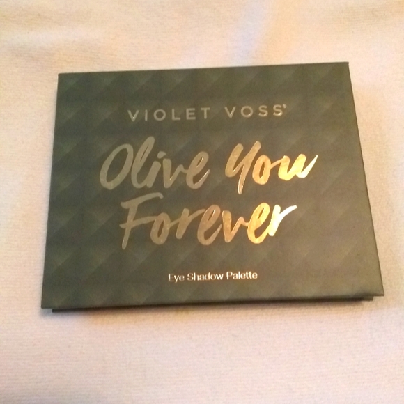 💜2 for $25💜🍸Violet Voss Olive You Forever Palette🍸 - Picture 3 of 4